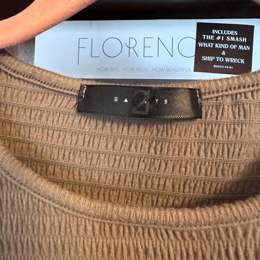 Elevated Basic Brown Ruched Top - Picture 2 of 3